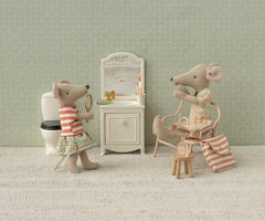 Maileg Tricycle Mouse Big Sister Green