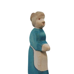 HolzWald Grandmother