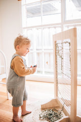 QToys Weaving Station