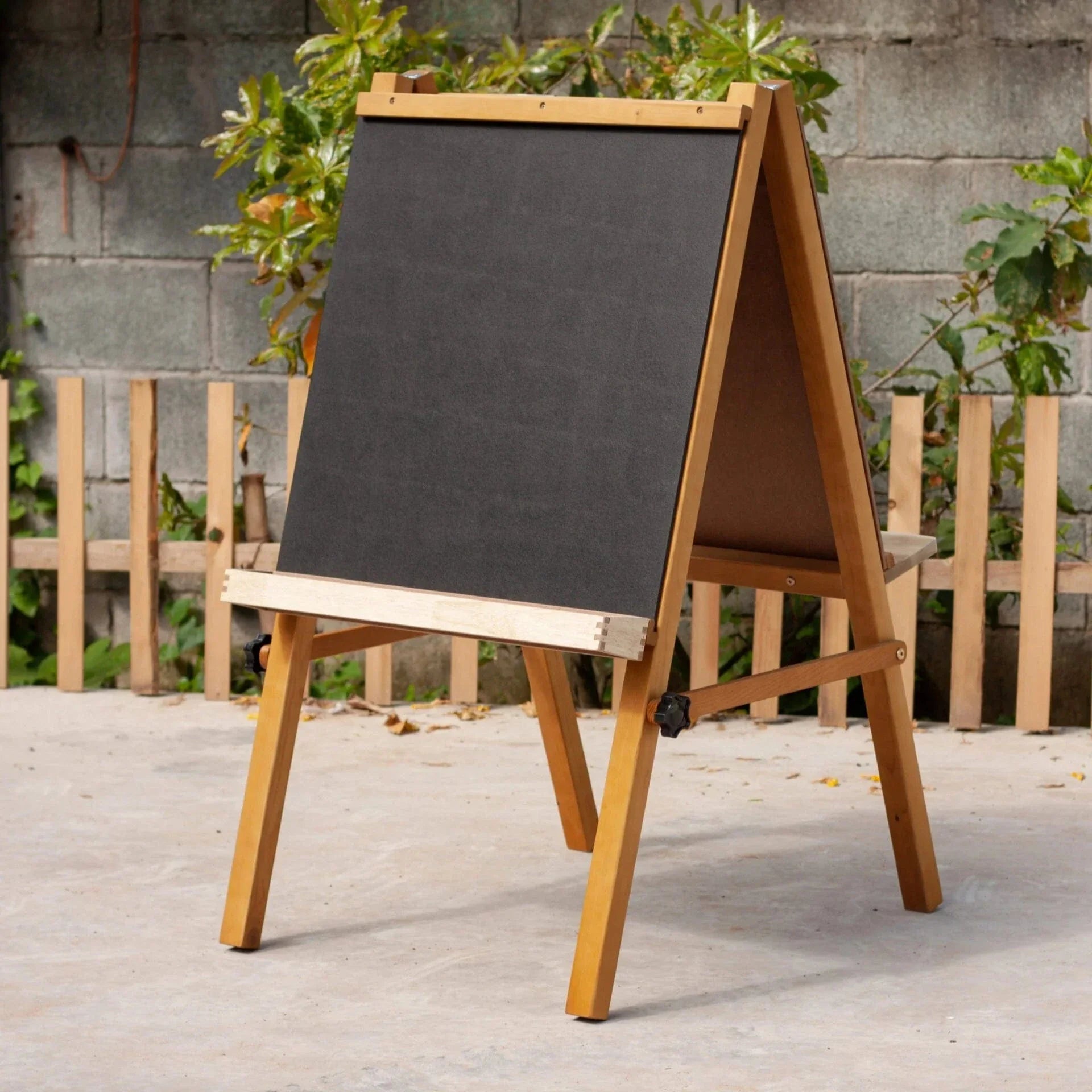 QToys 5 in 1 Painting Easel