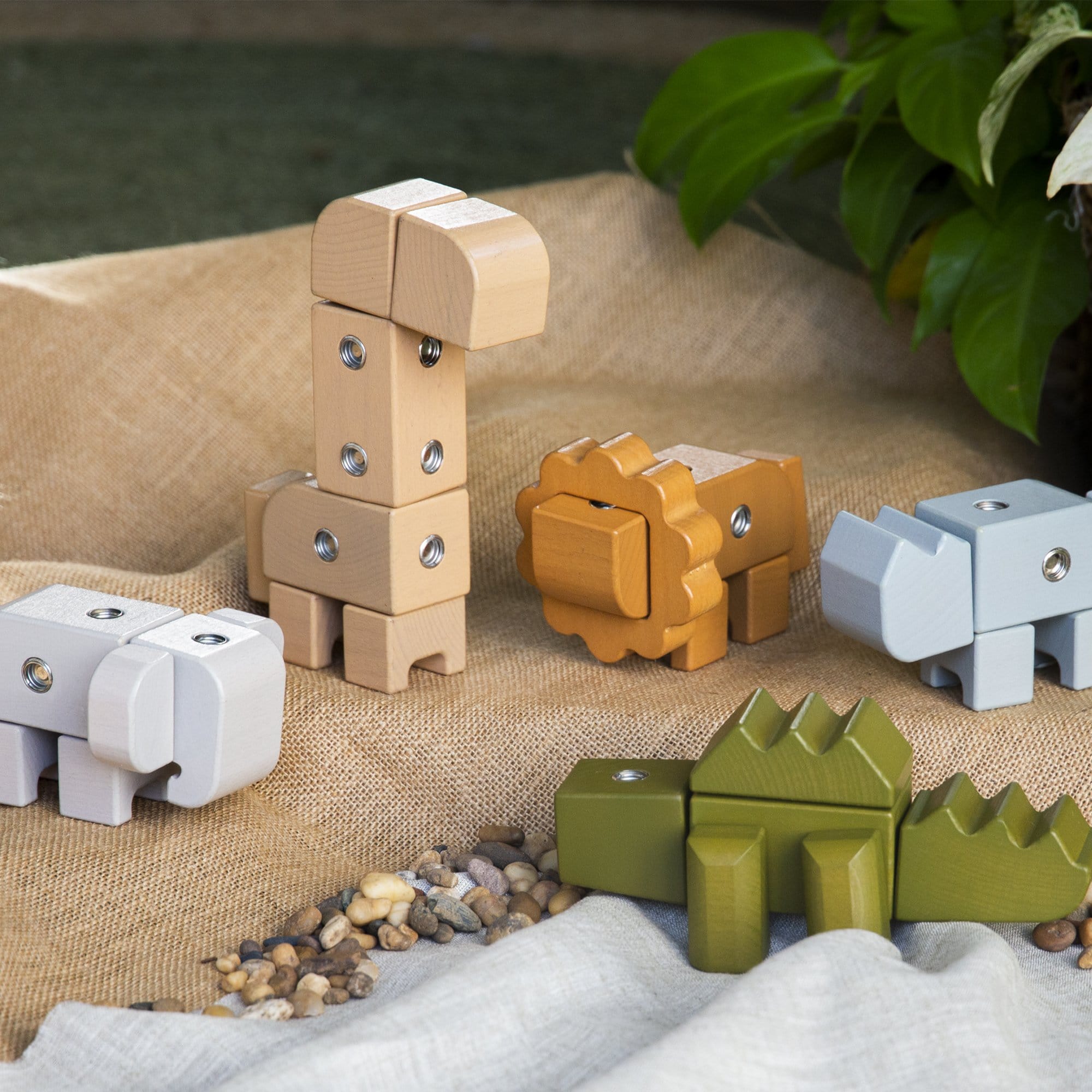 Guidecraft Snap Block Animals – 33 pc. set