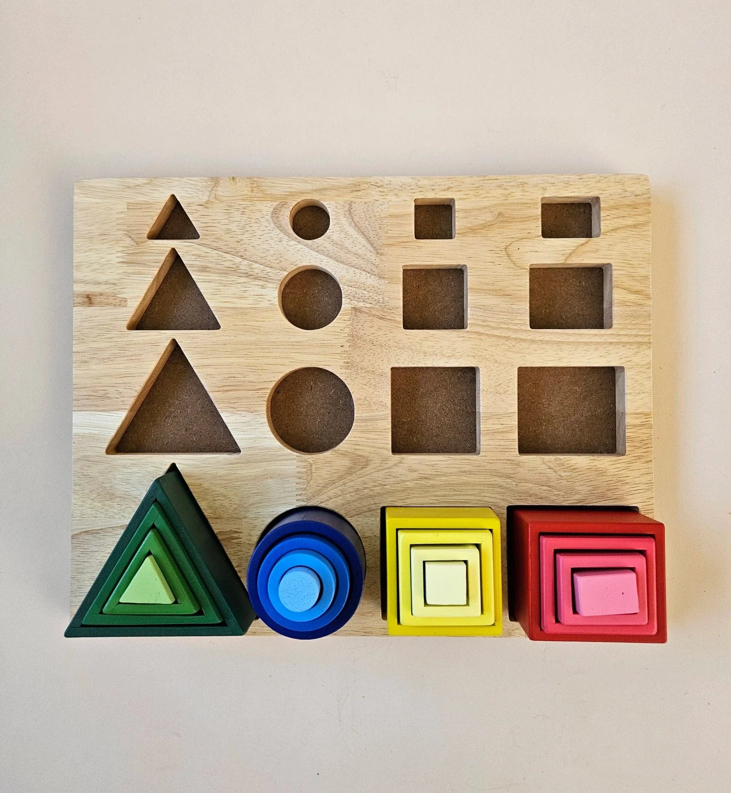 QToys 3D Sorting and Nesting Board