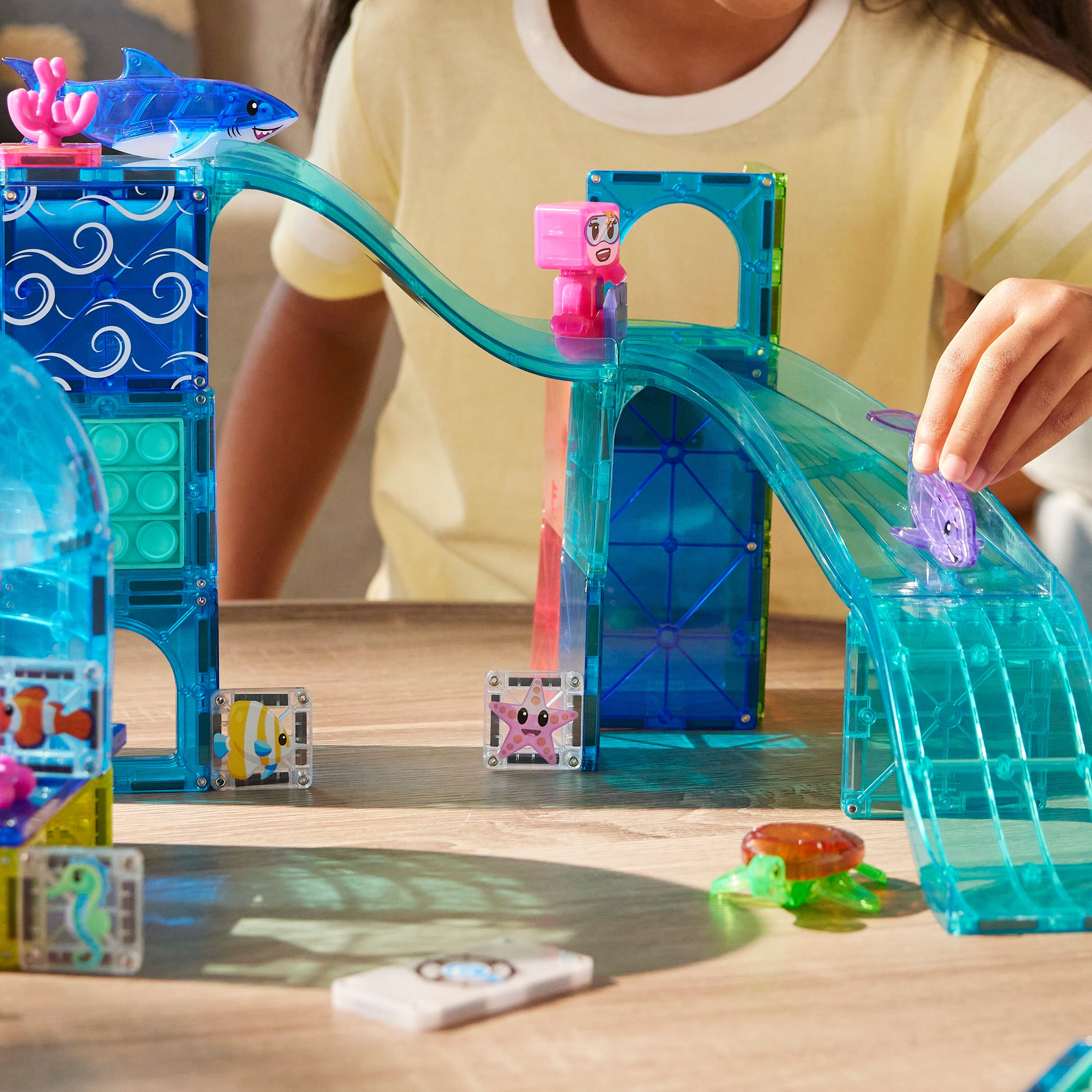 MAGNA-TILES - Undersea Adventure - 58 Piece
