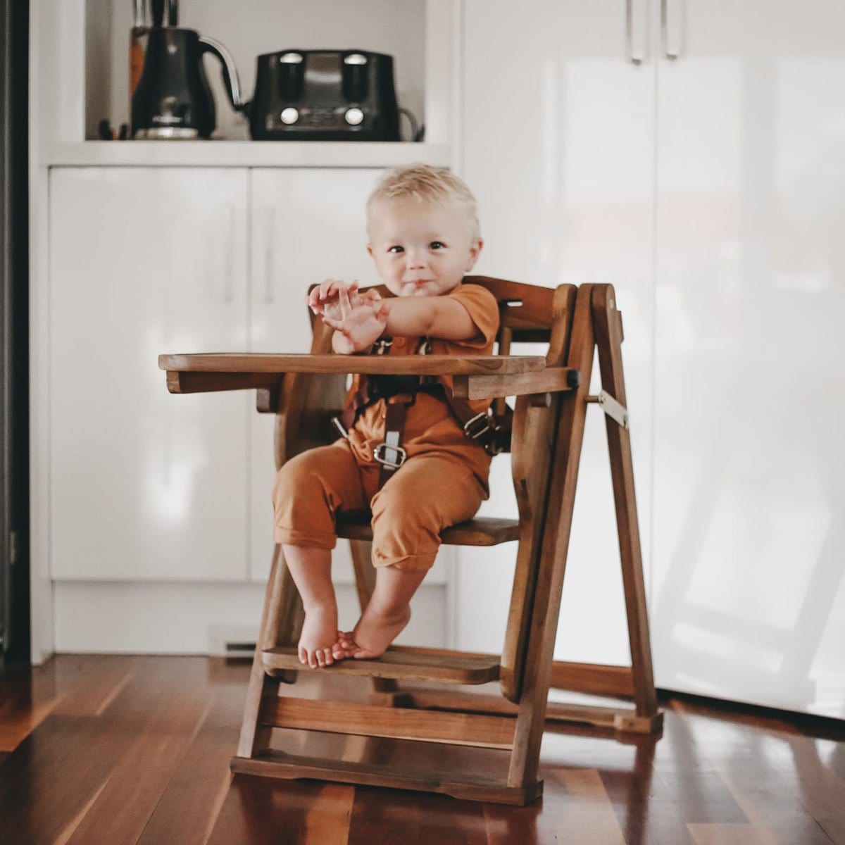 QToys Hi-Lo Chair