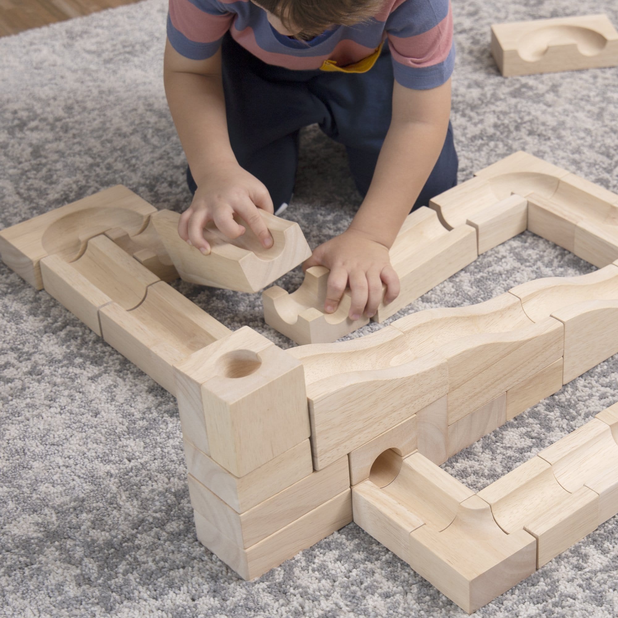 Guidecraft Unit Block Marble Run – 40 pc. set