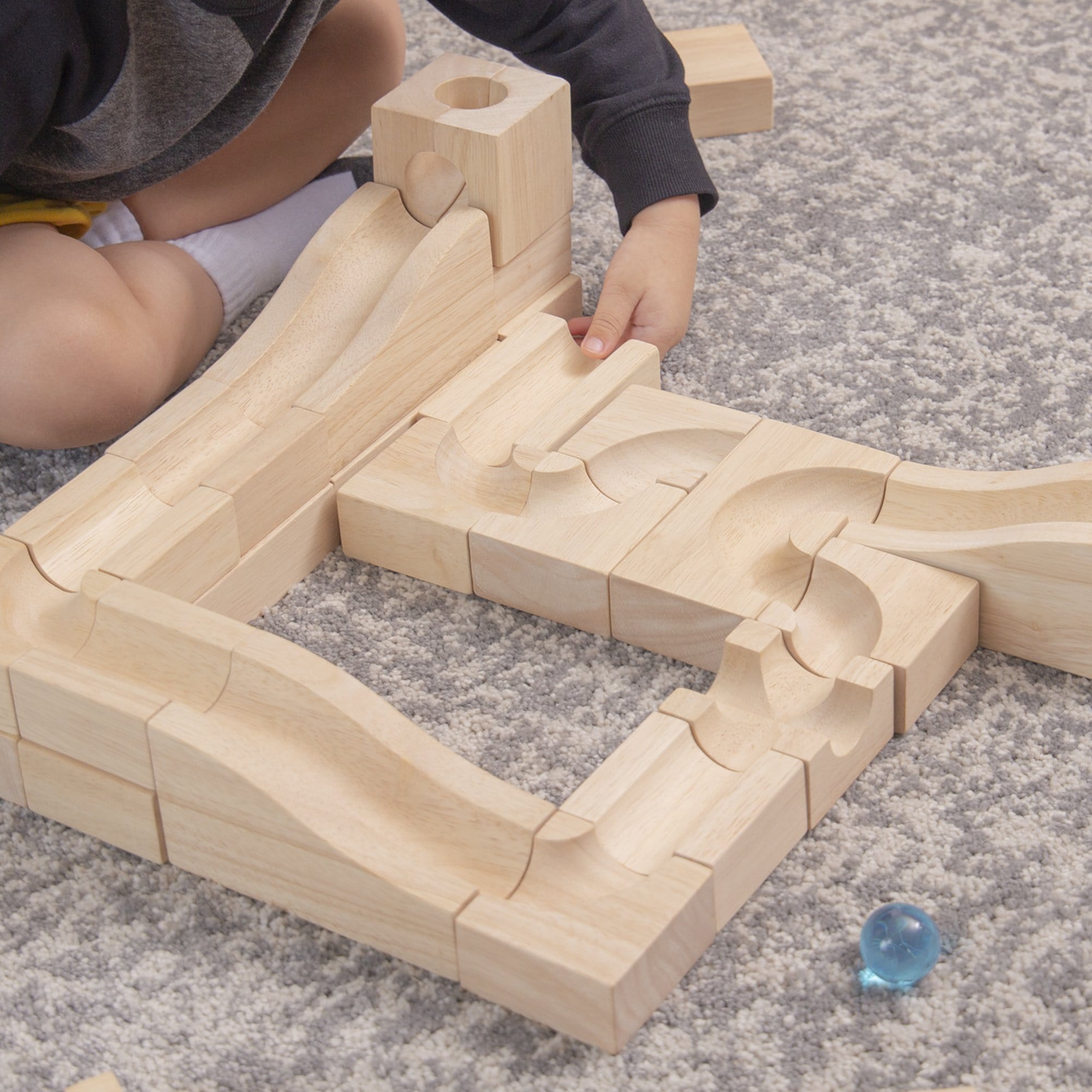 Guidecraft Unit Block Marble Run – 40 pc. set