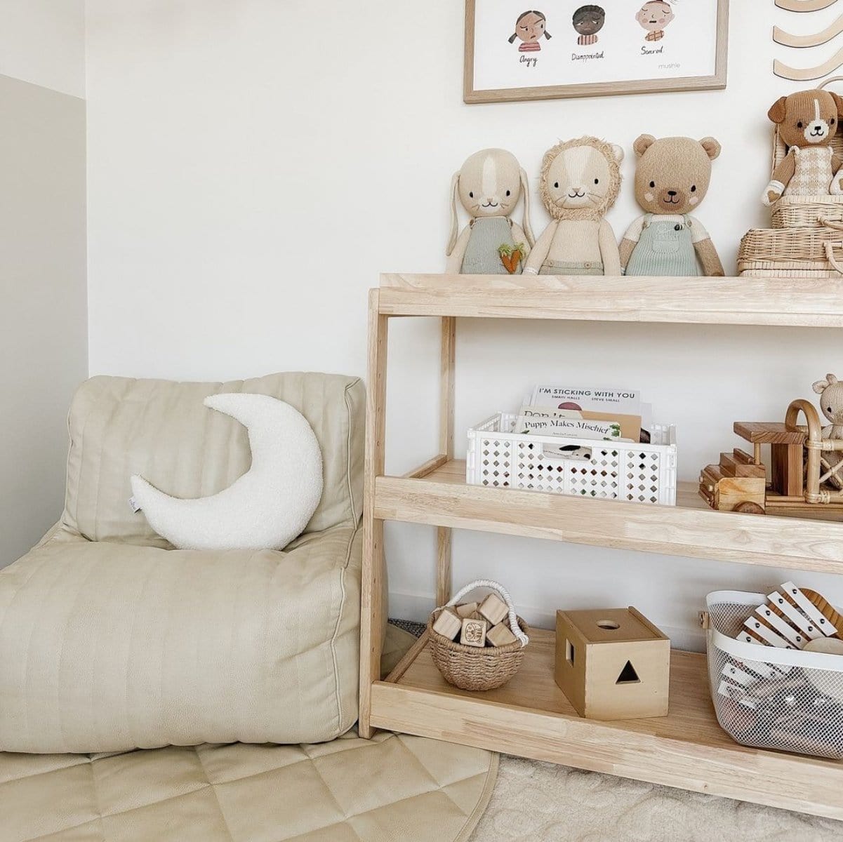 myduckling Adjustable Solid Wood 3 Layer Storage Shelf