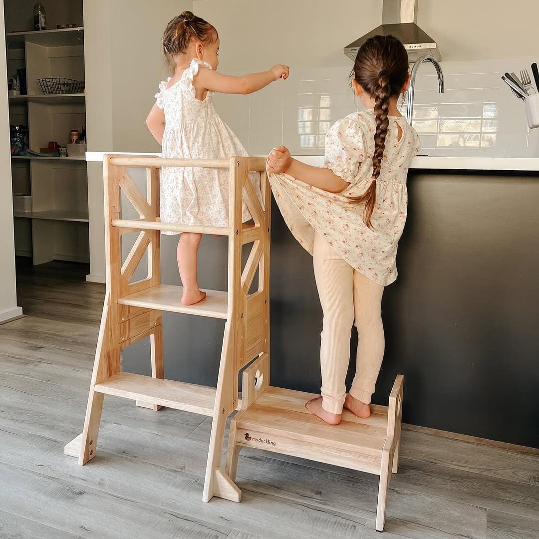 myduckling Deluxe Solid Wood Adjustable Learning Tower - Flag with Duck Stool Handle