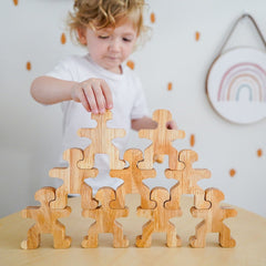 QToys Natural Balancing people