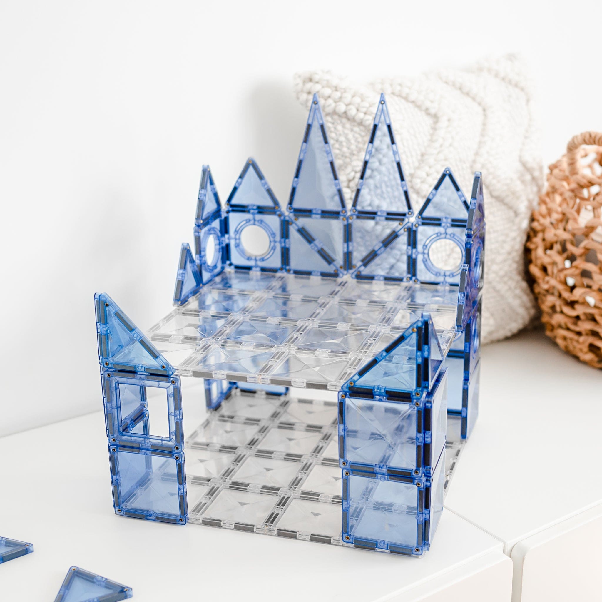 (Slight Colour Variance) Connetix Tiles 2 Piece Base Plate Pack Clear