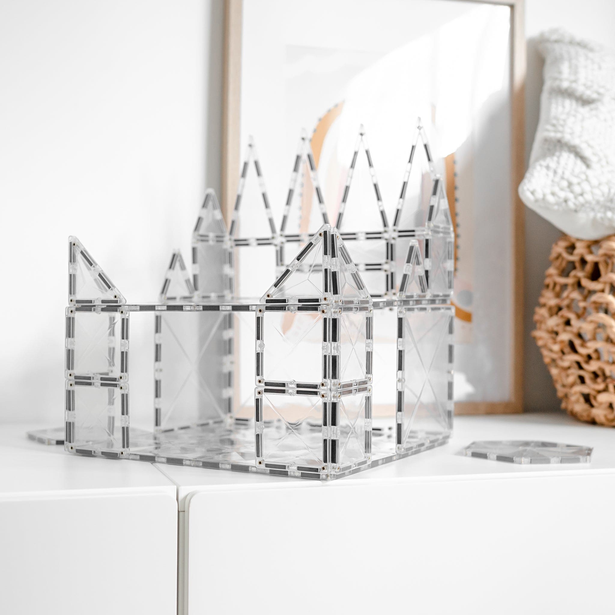 (Slight Colour Variance) Connetix Tiles 34 Piece Clear Pack