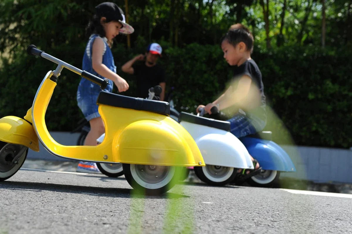 Ambosstoys Primo Classic Yellow Ride-On  (Leather Seat)