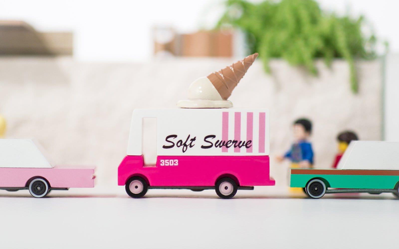 Candylab – Ice Cream Van