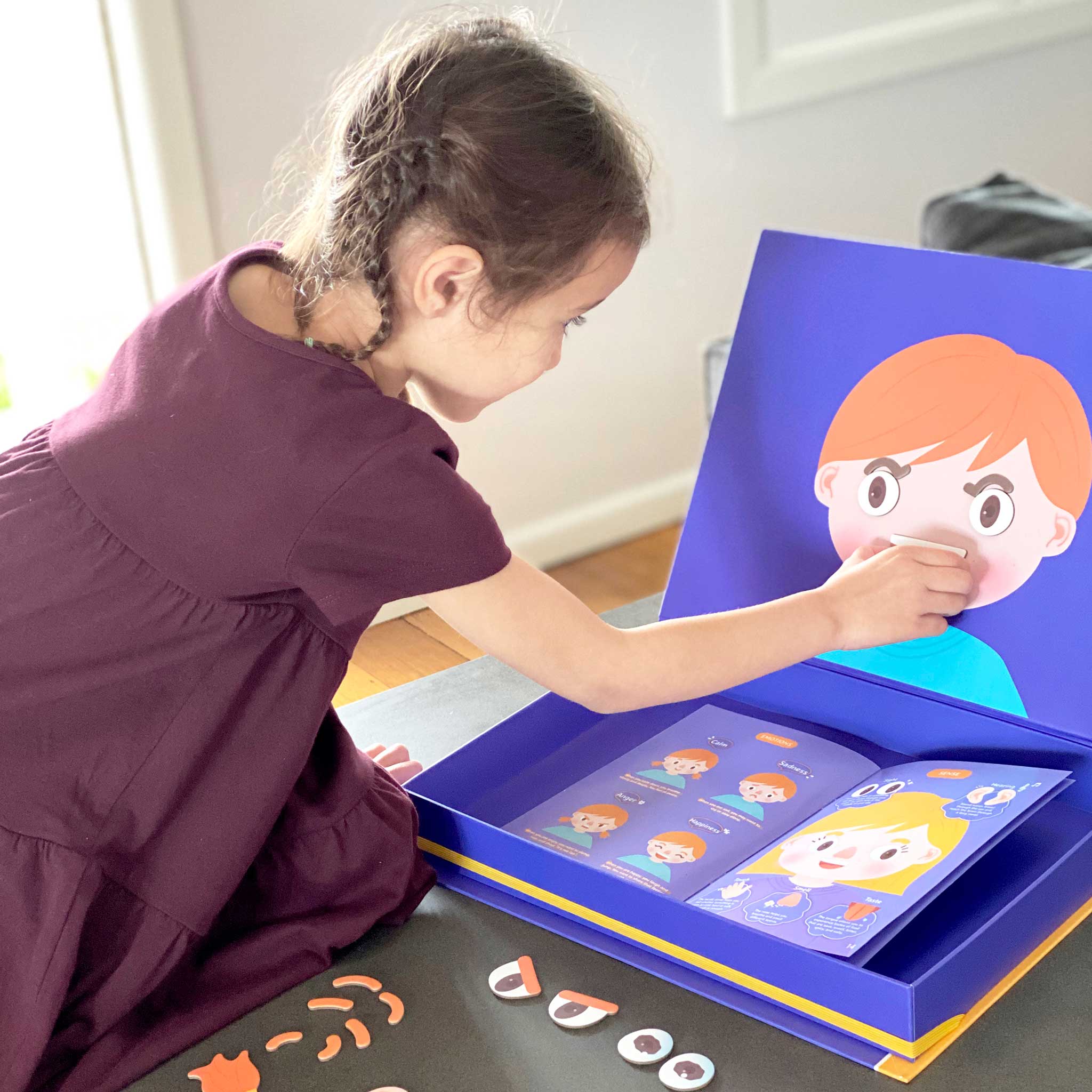 mierEdu All About - My Body + Emotion Encyclopedia Magnetic Puzzle