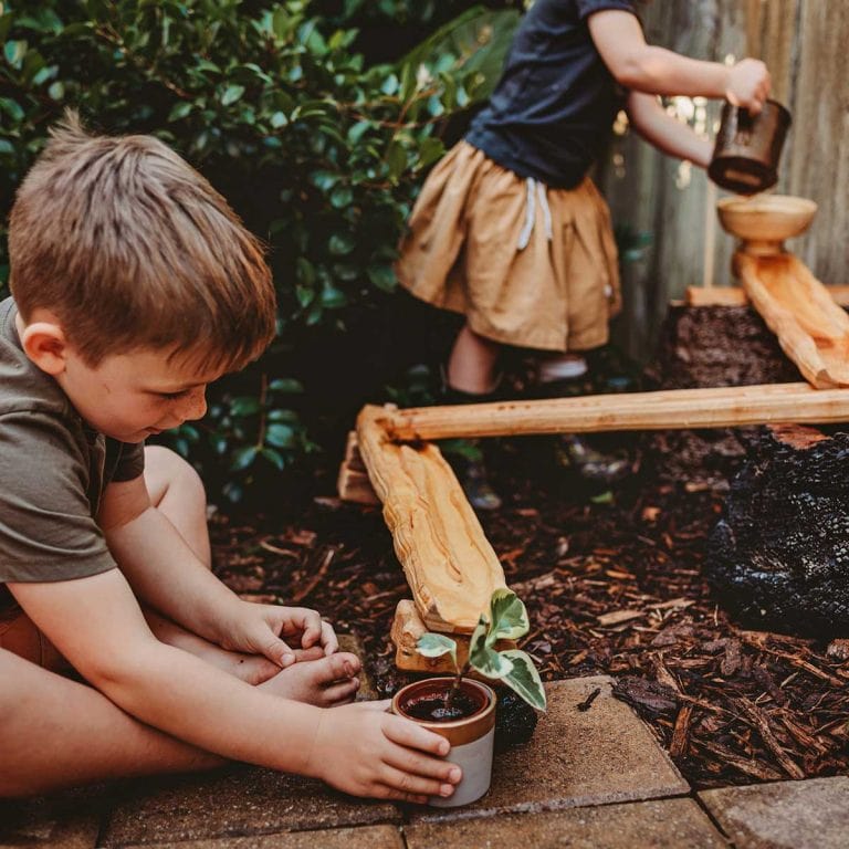 Explore Nook Wooden Water Ways – Starter Family Set