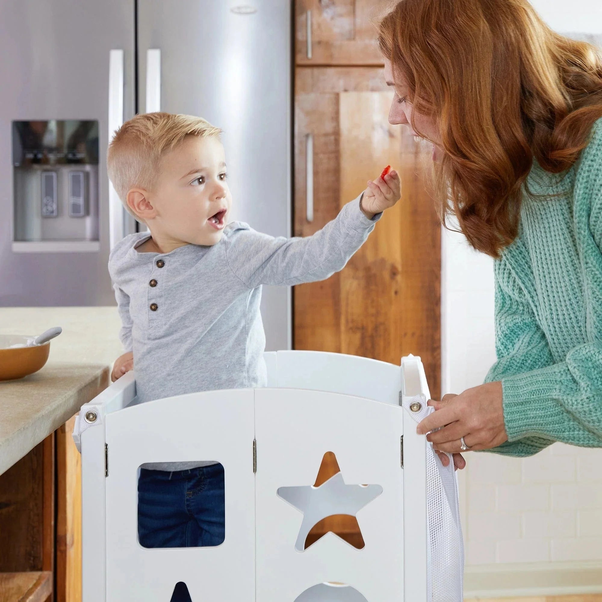 Guidecraft Classic Kitchen Helper Stool with 2 Keepers-White