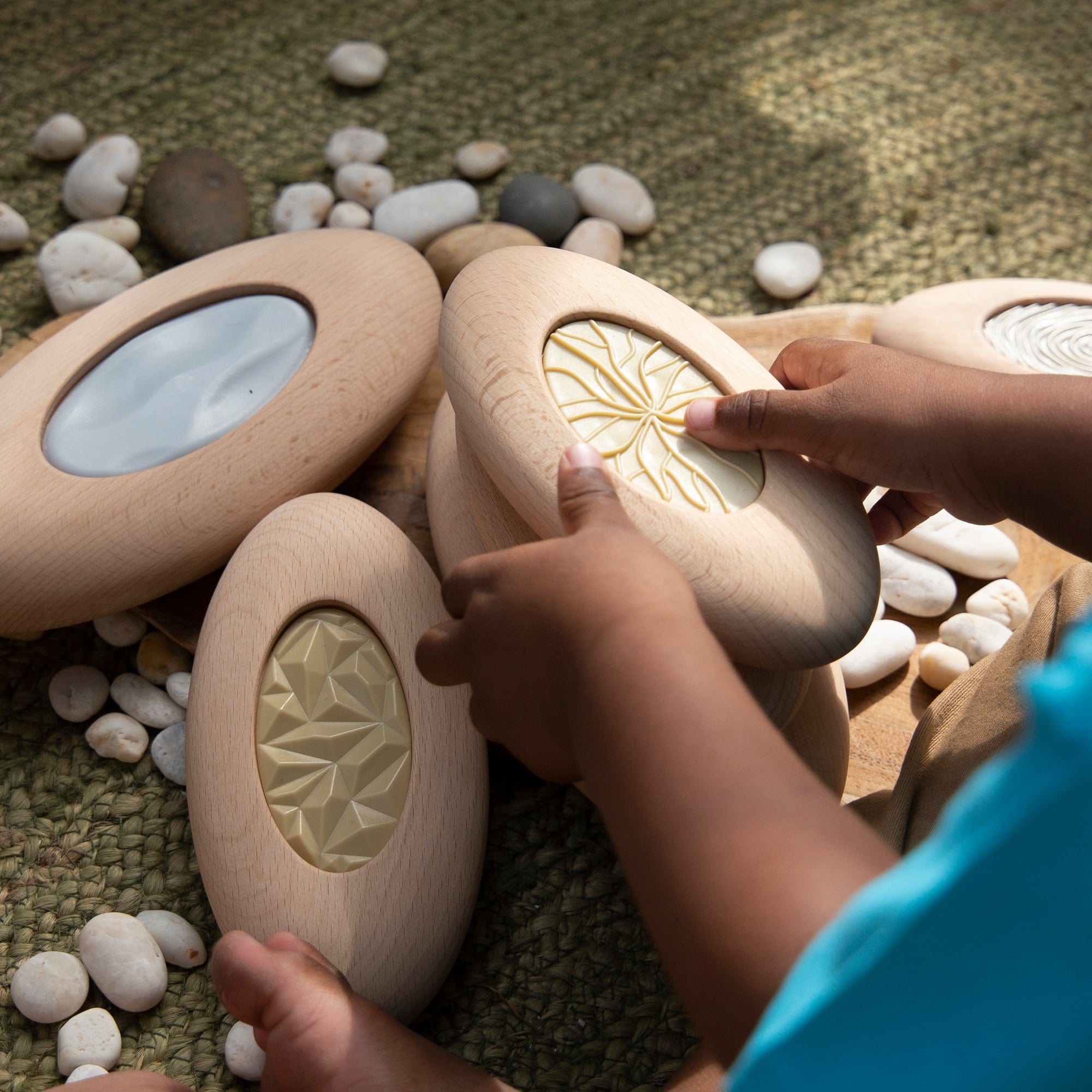 Guidecraft Jumbo Sensory River Stones