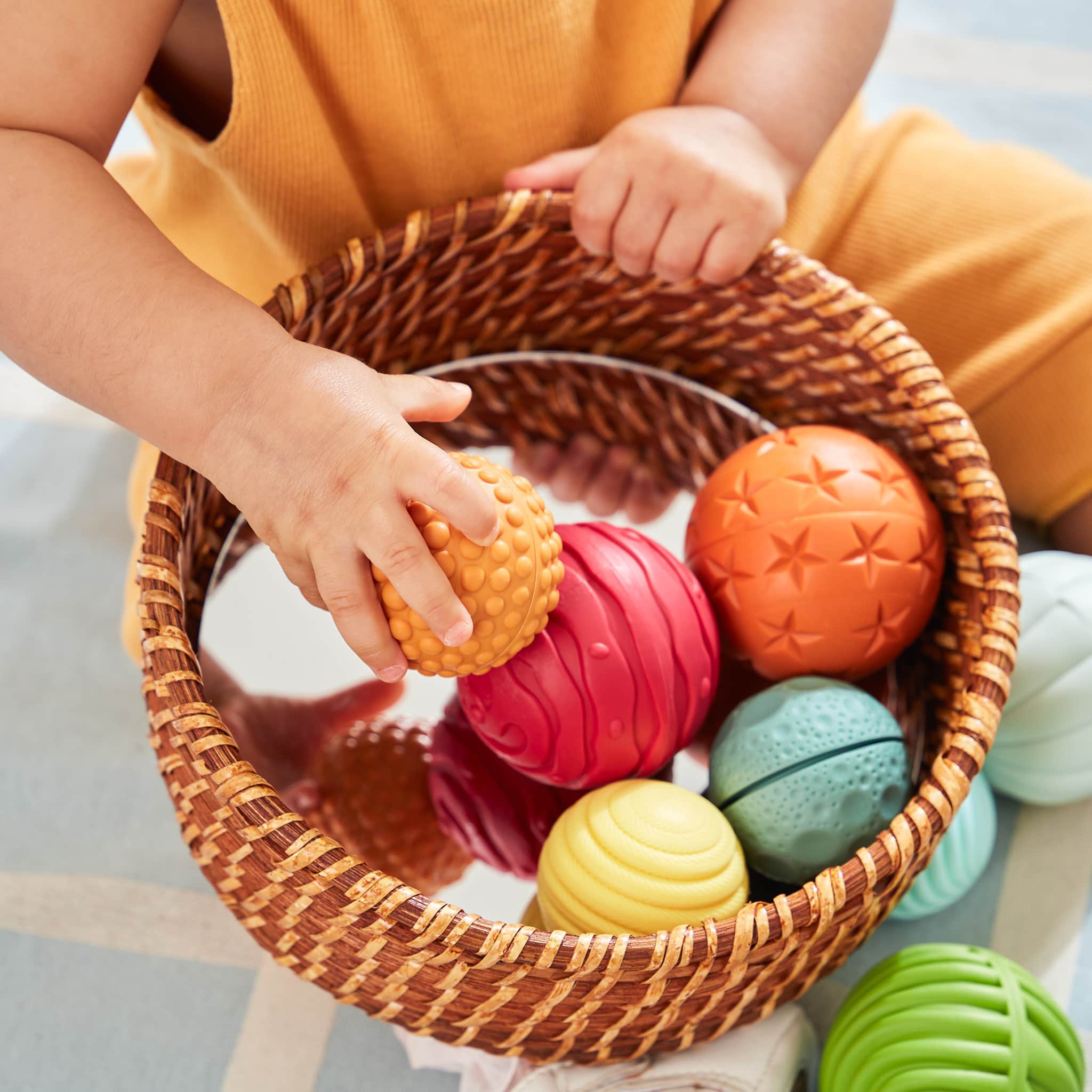 Guidecraft Textured Mix and Match Balls