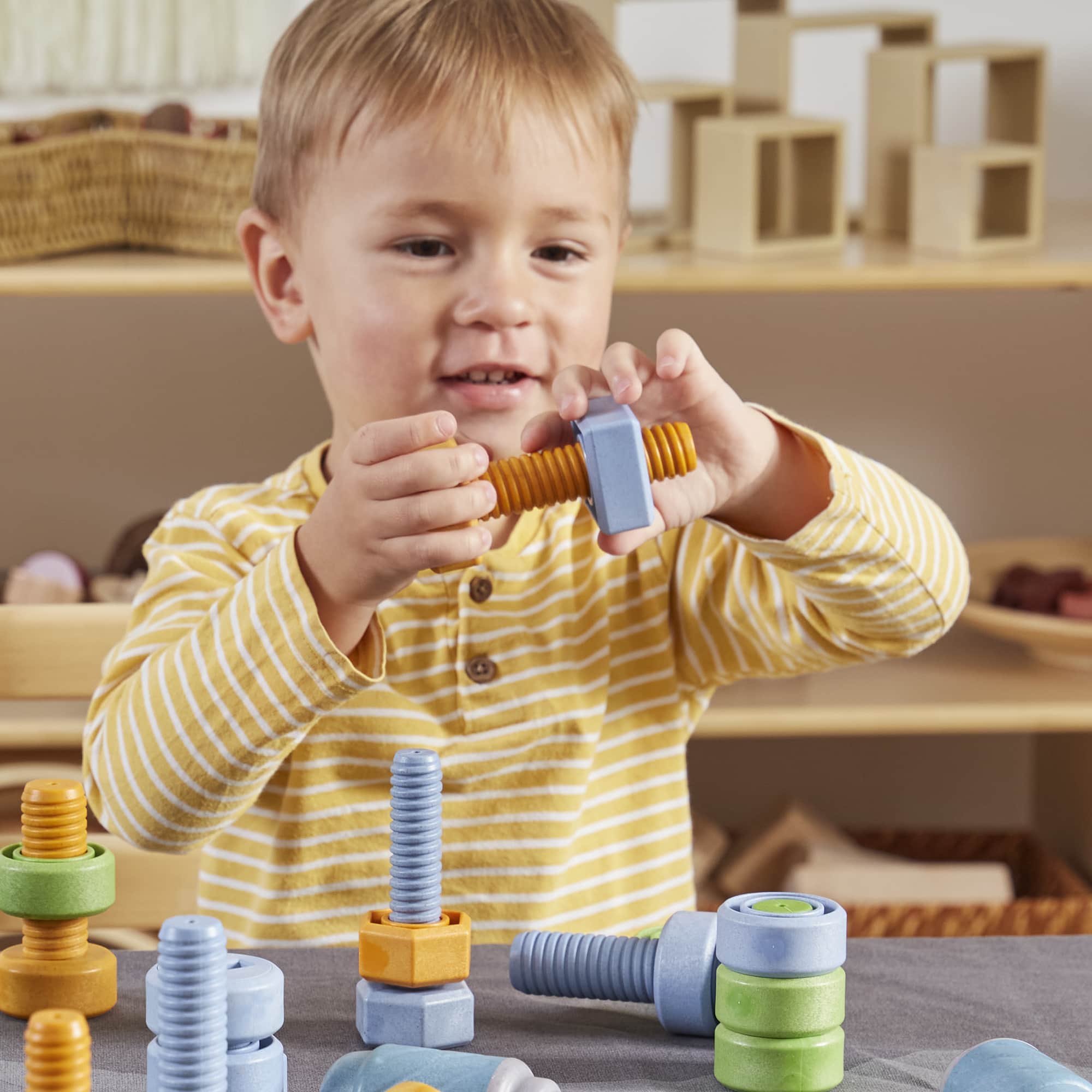 Guidecraft Twisty Tools - Nuts and Bolts Set - 84 pieces