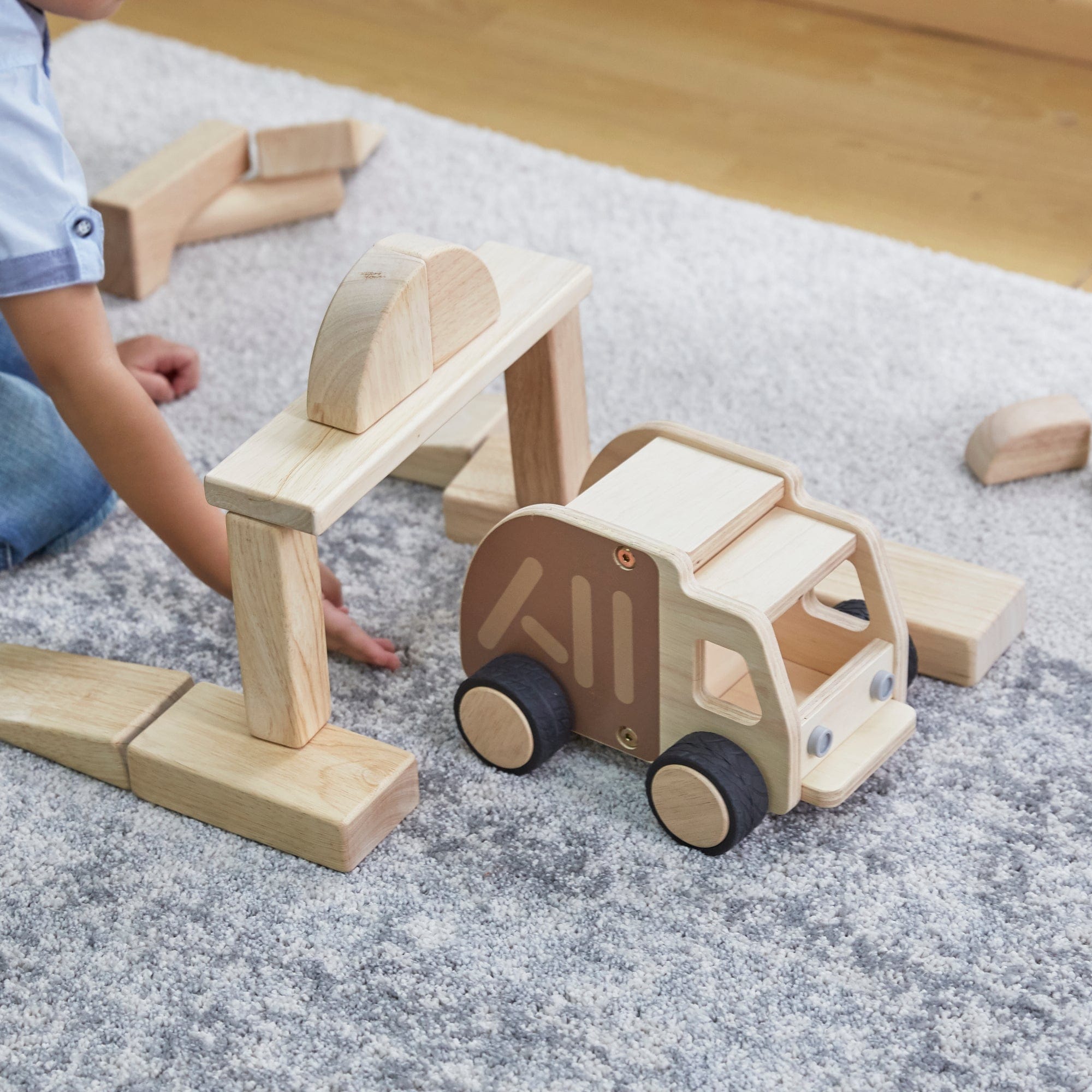 Guidecraft Wooden Garbage Truck