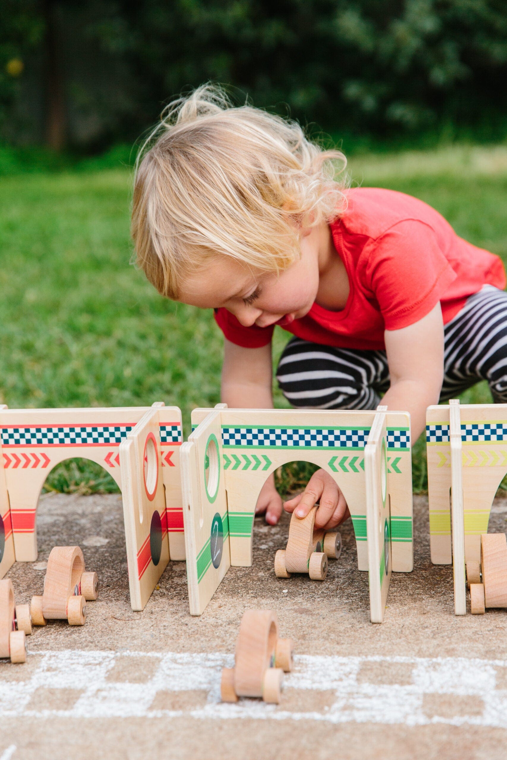 The Freckled Frog Happy Architect Raceway with Cars