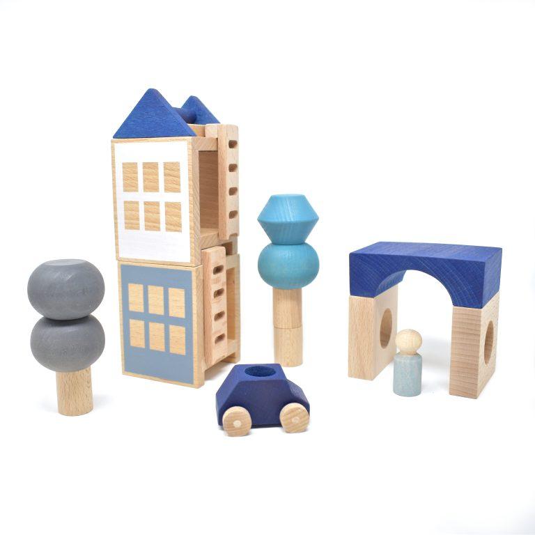 Lubulona Car Blue With Grey Figure