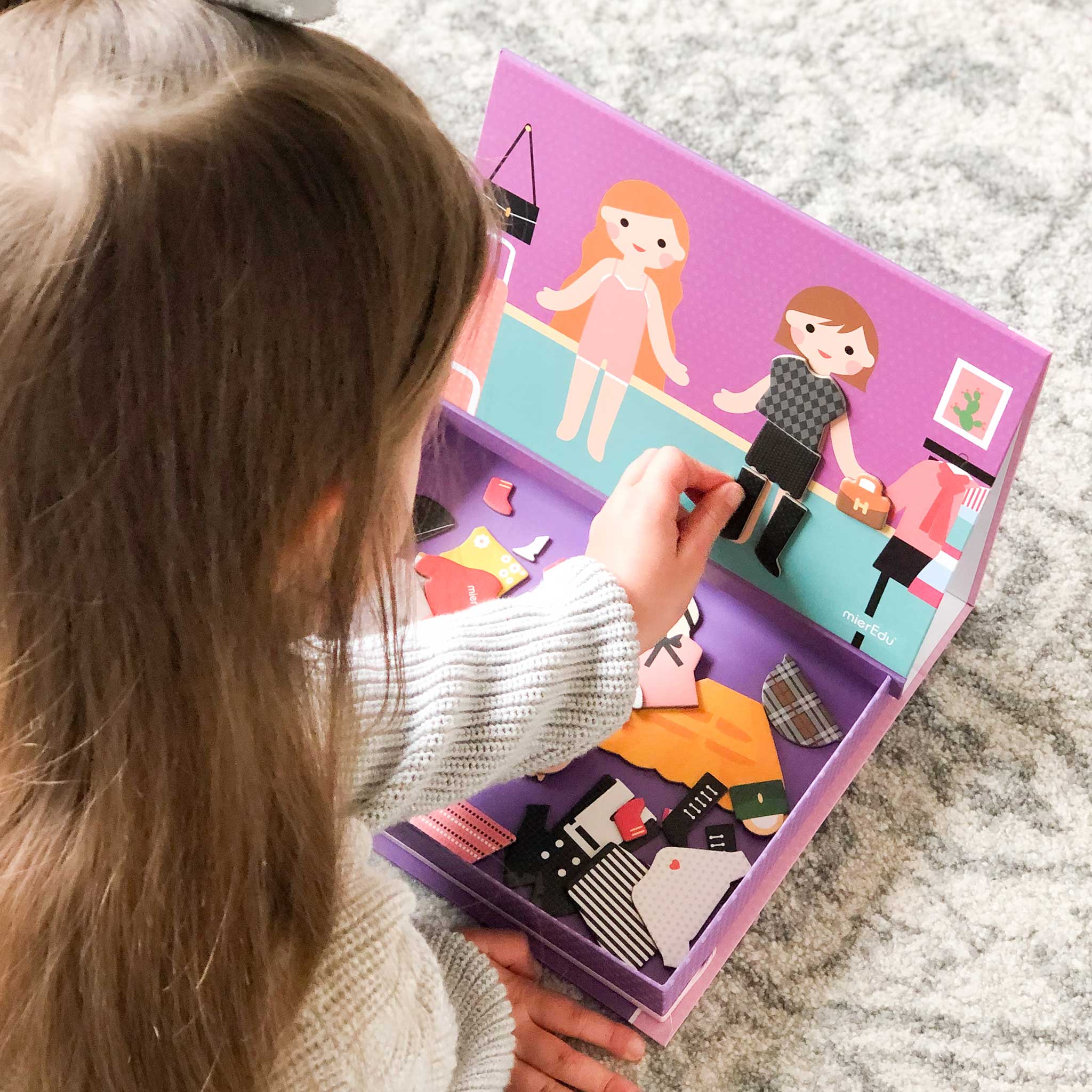mierEdu Magnetic Art Case - Dress Up