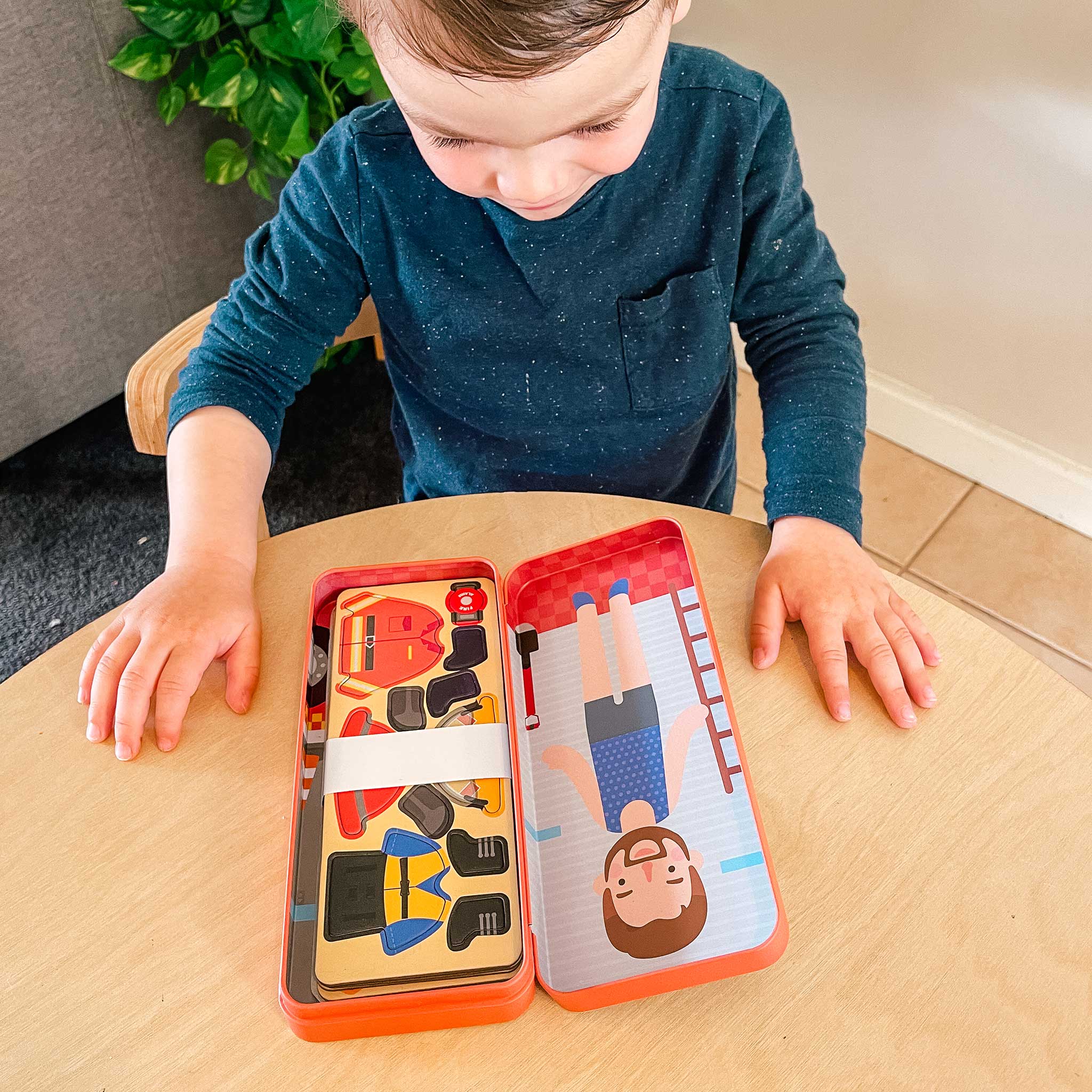 mierEdu Travel Puzzle Box- Firefighter