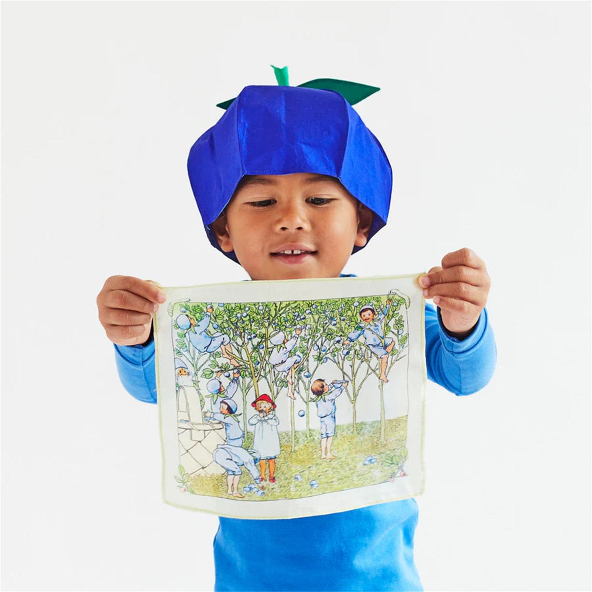 Sarah’s Silks Mini Mini Blueberry Children Seek & Find