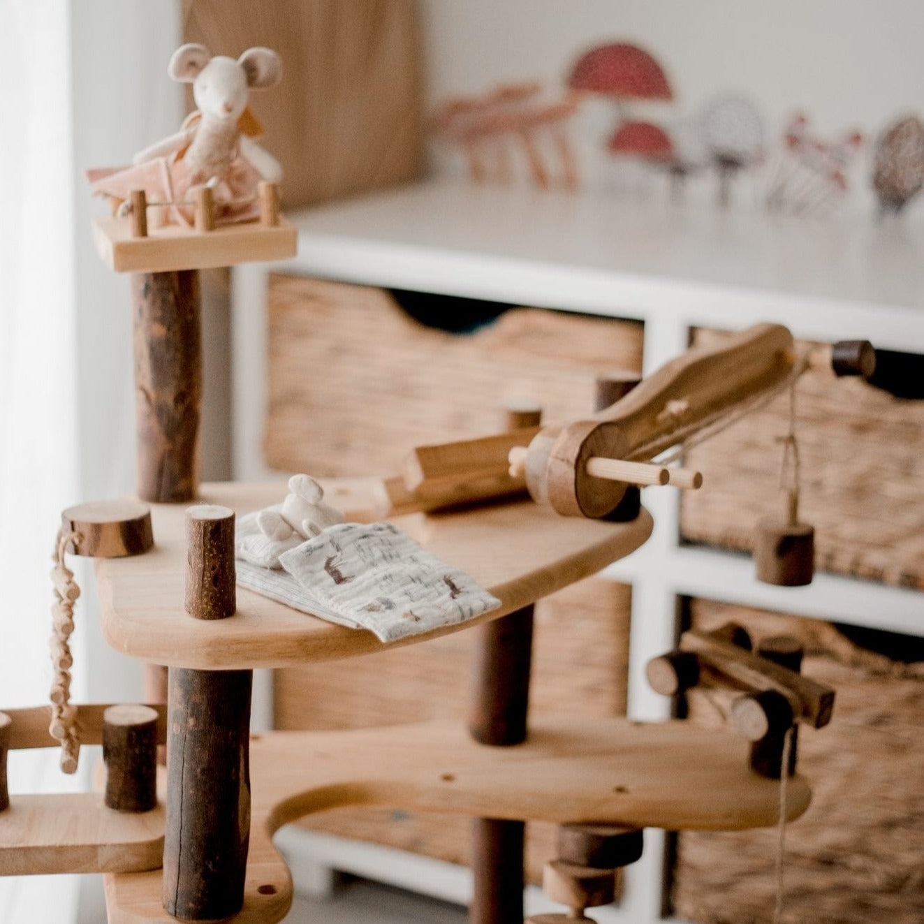 QToys Three Level Tree House Play Set