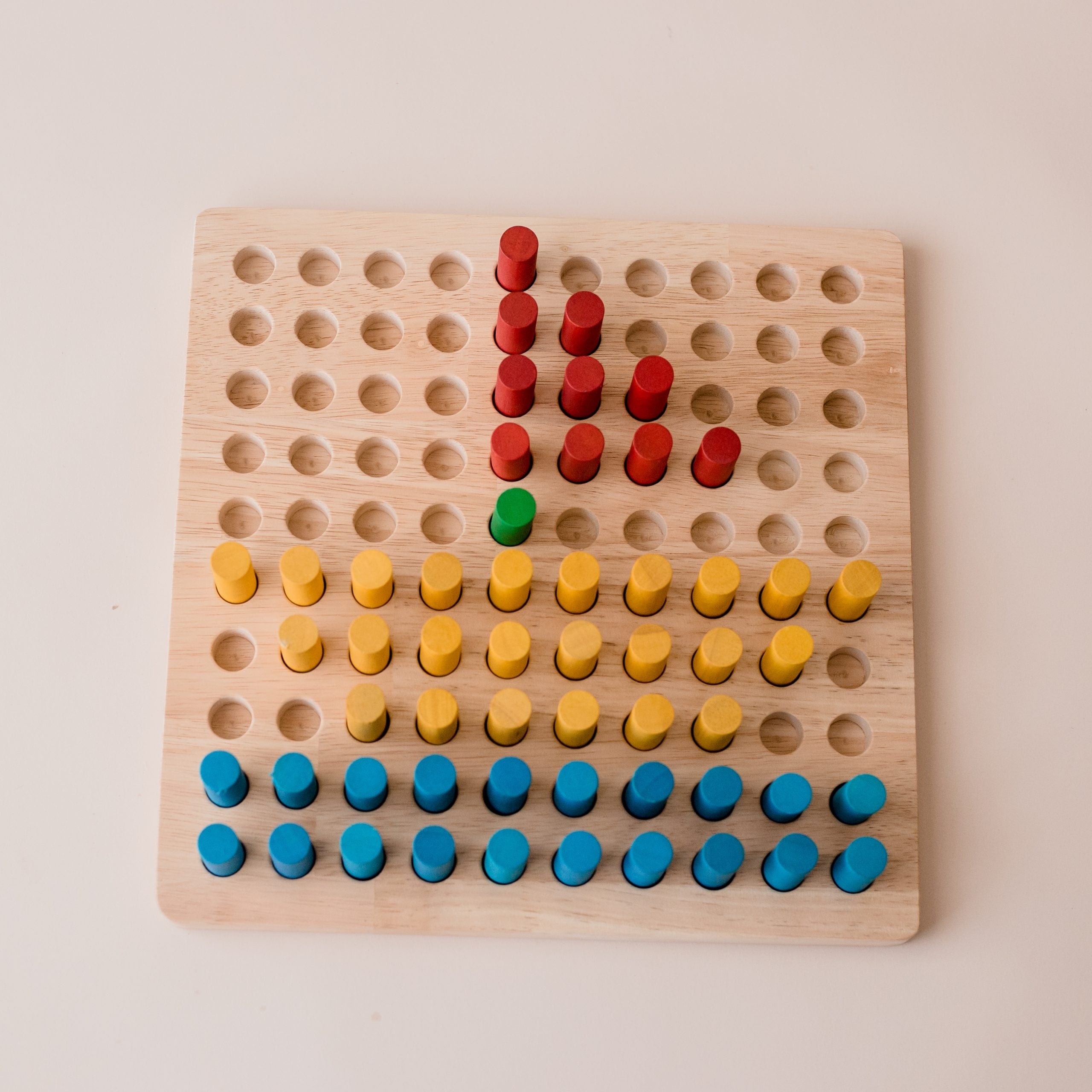 QToys Wooden Peg Board