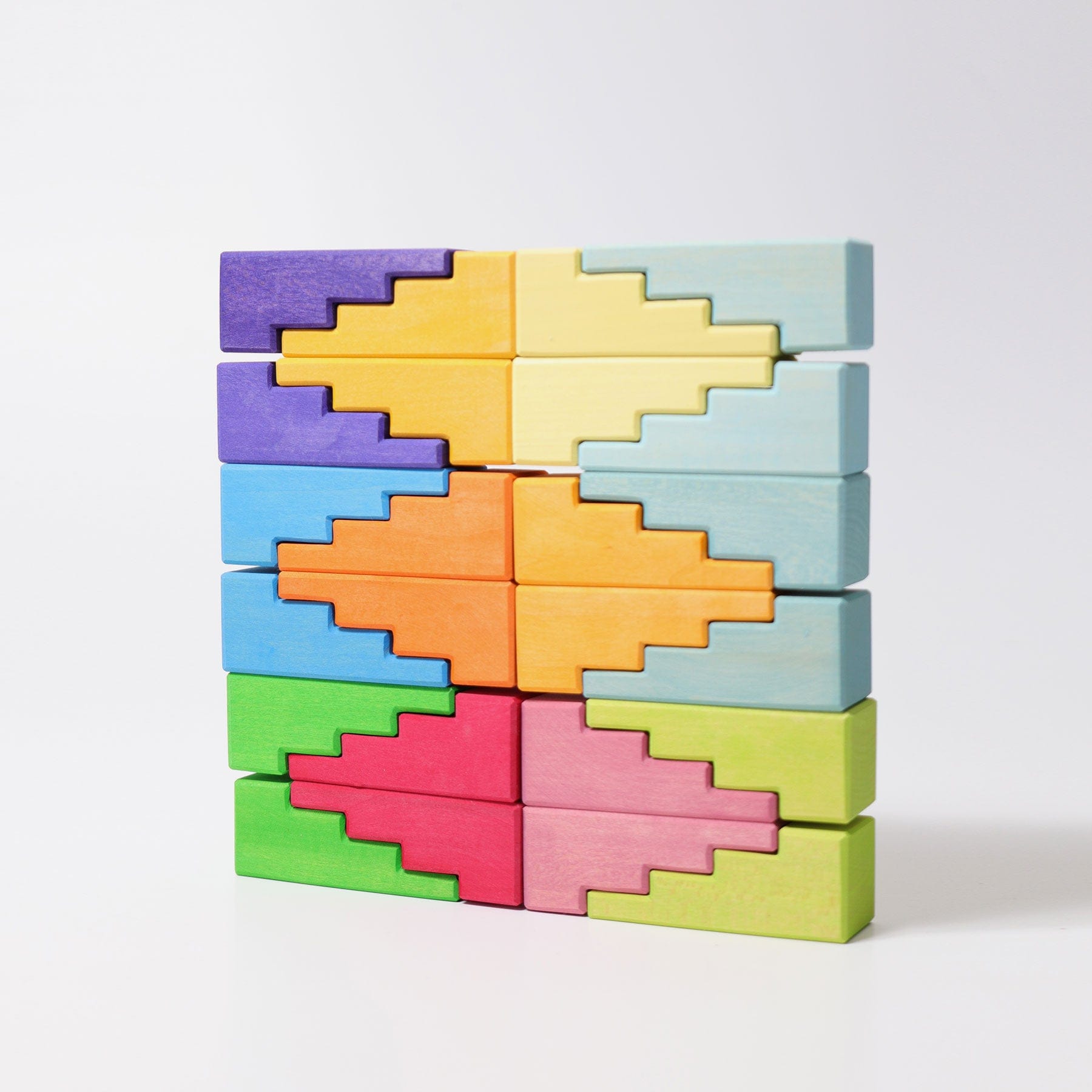 Grimm’s Stepped Roofs Rainbow