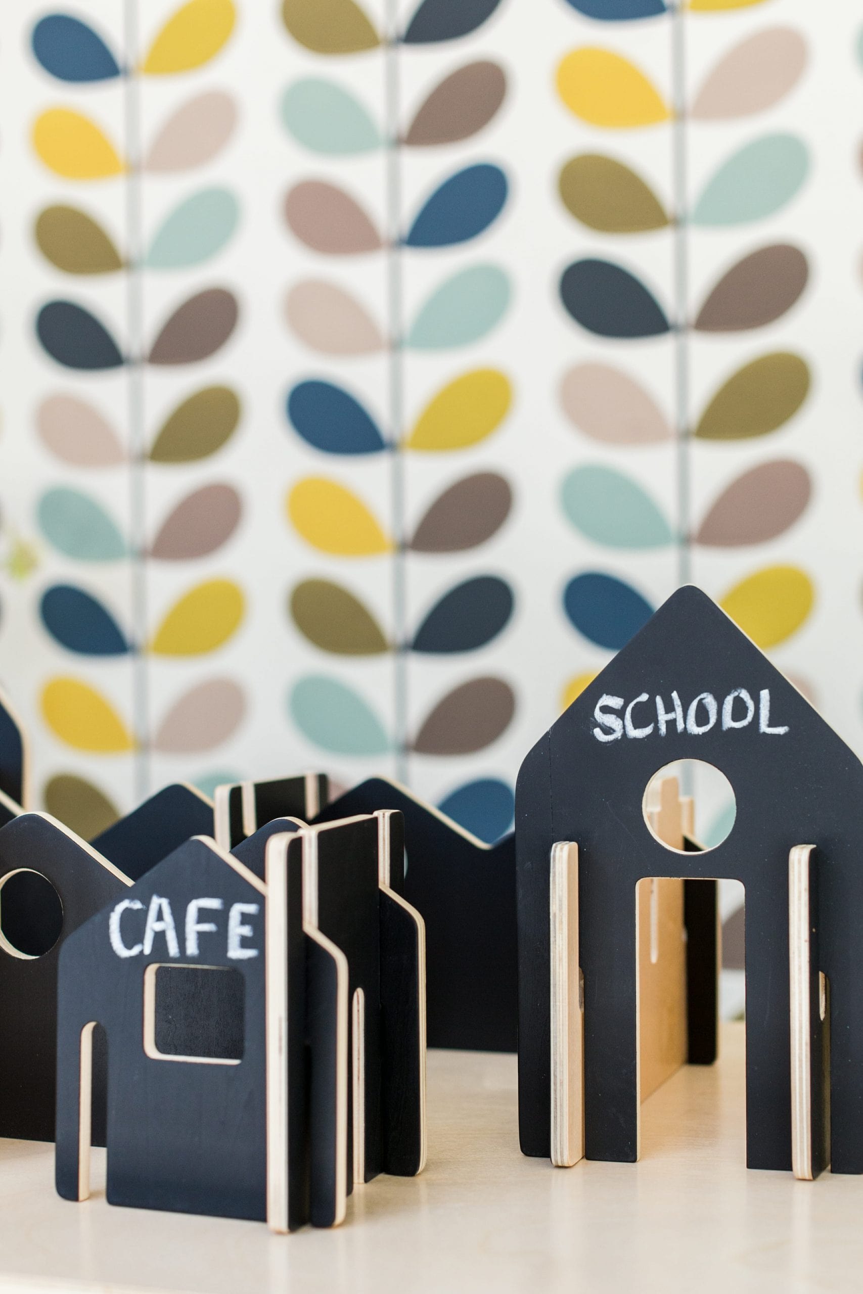 Freckled Frog Create N' Play Happy Architect