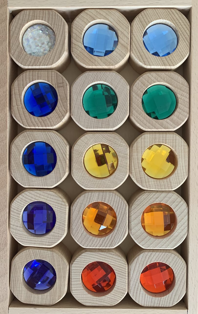 Papoose Toys - Bitcoin Window Rainbow with tray (15 Piece Set)