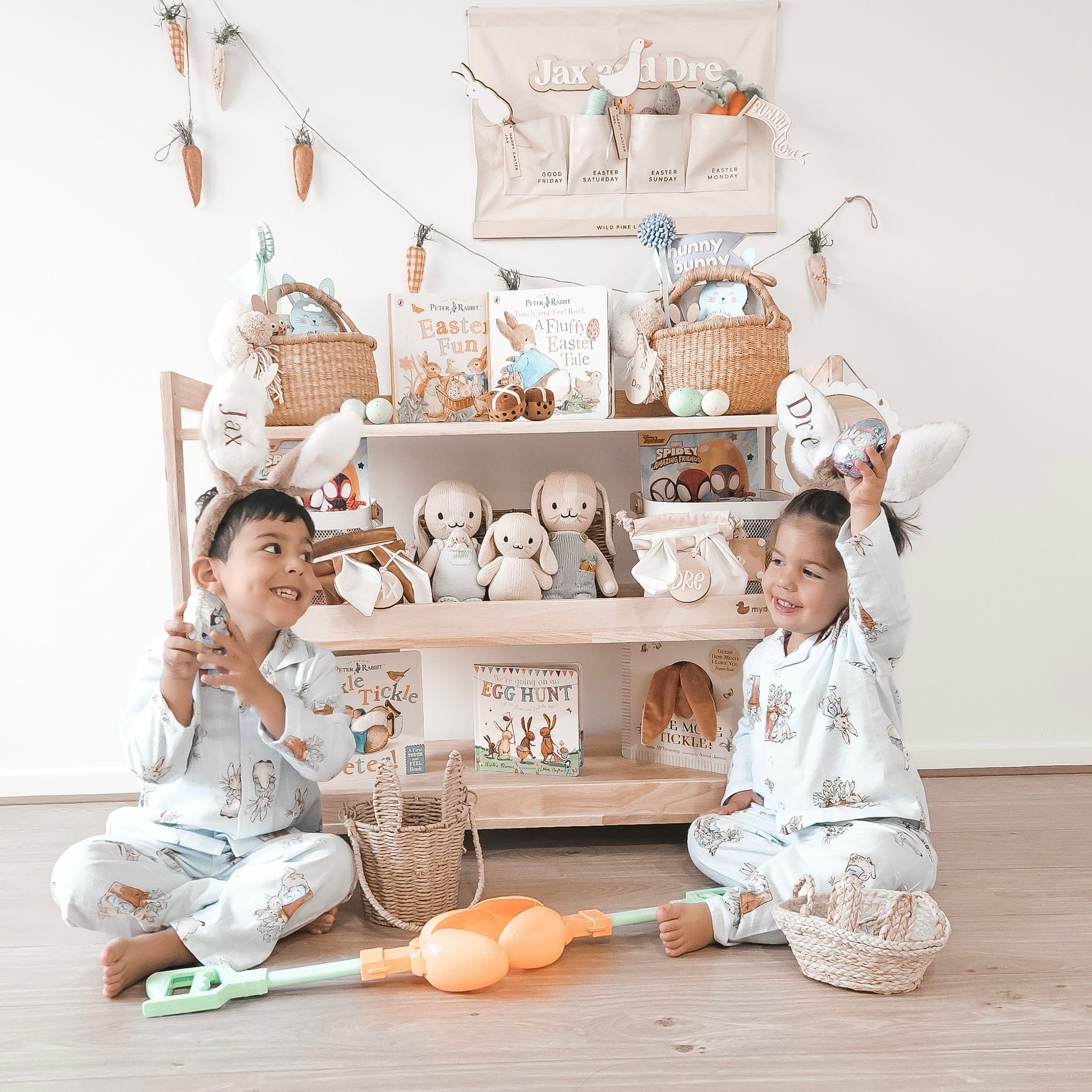 myduckling Adjustable Solid Wood 3 Layer Storage Shelf