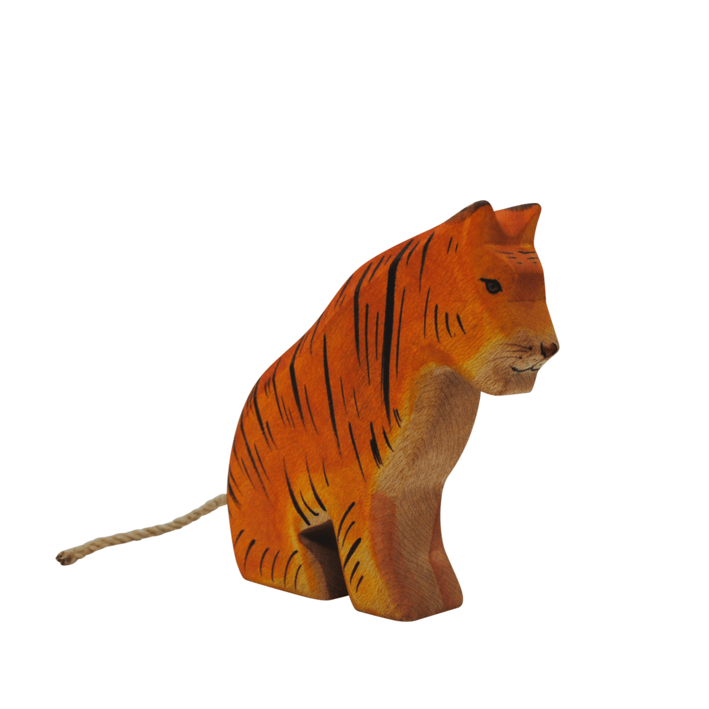 HolzWald Tiger sitting