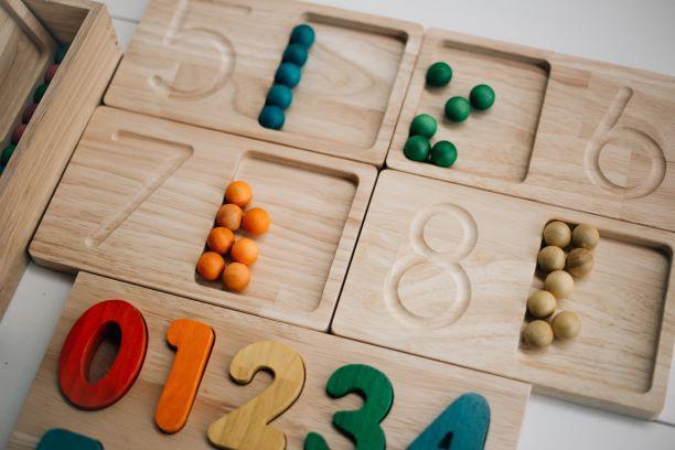 QToys Jumbo Counting Trays