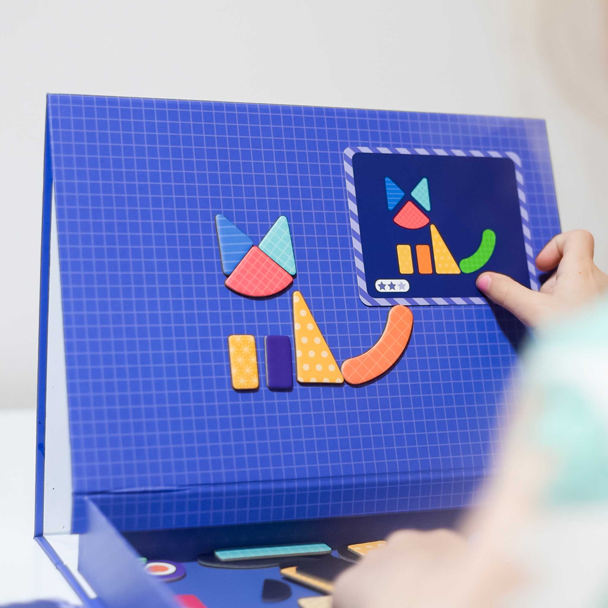 mierEdu Magnetic Art Case - Shapes
