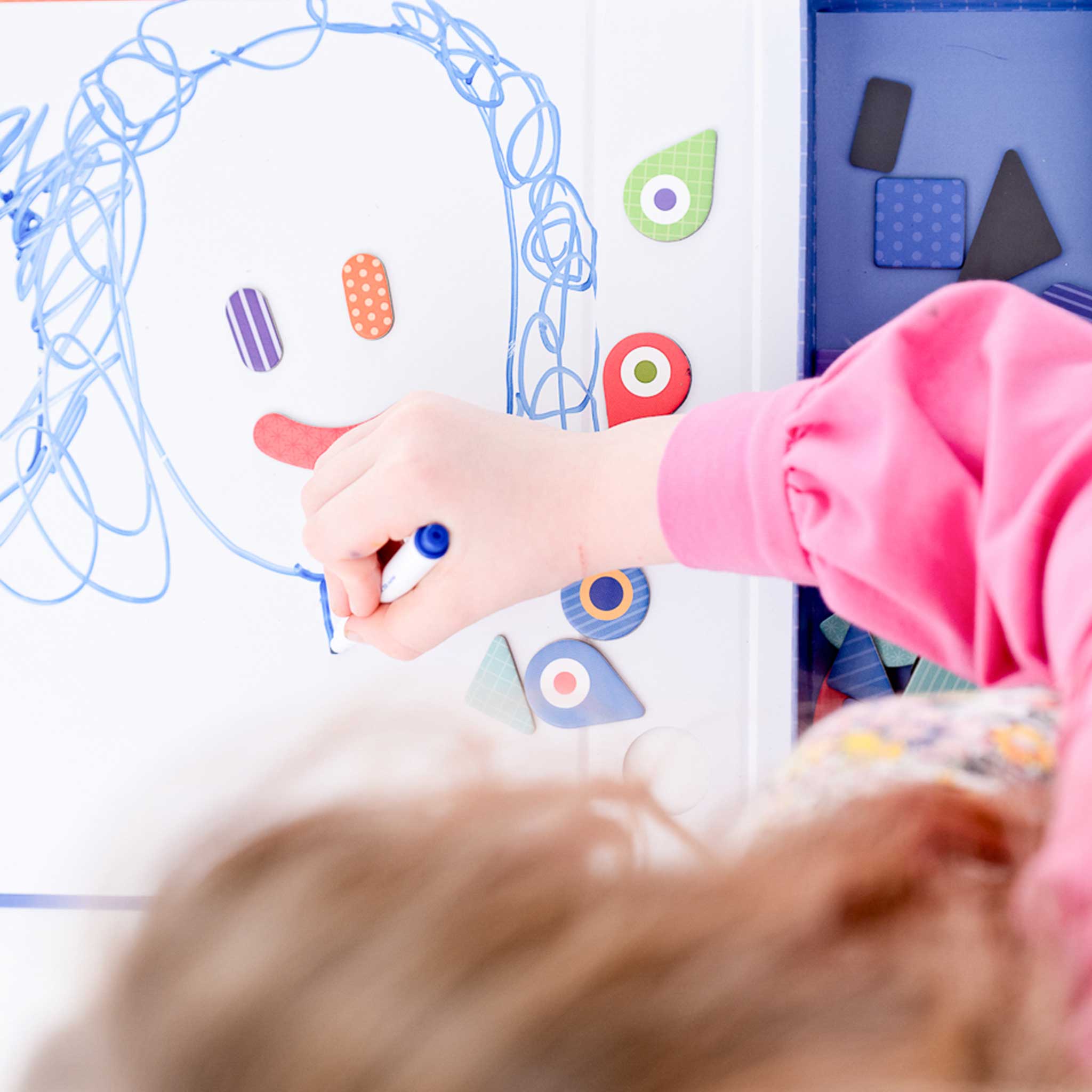 mierEdu Magnetic Art Case - Shapes