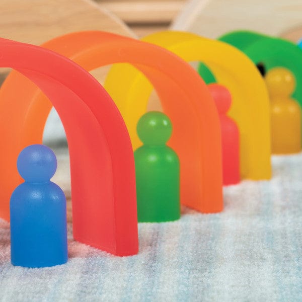 Guidecraft Discovery People - Rainbow - 16 pc. set