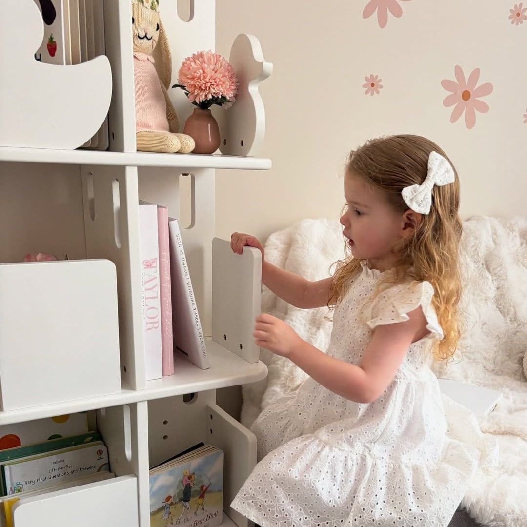myduckling Montessori Rotating Bookcase - White