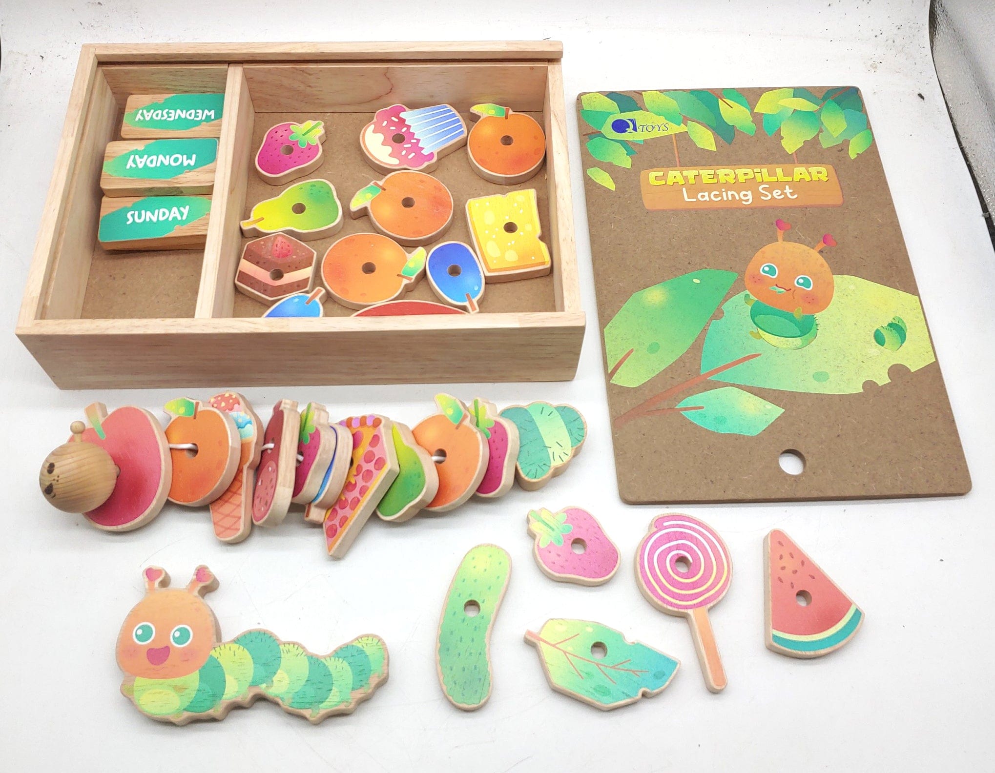 QToys Caterpillar lacing set